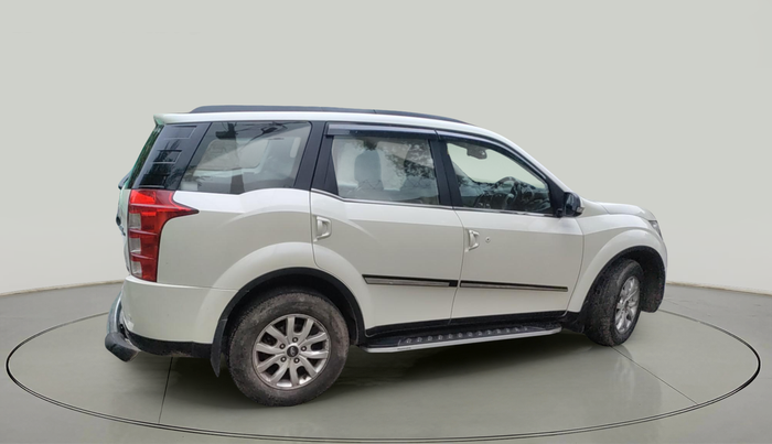 2016 Mahindra XUV500 W10, Diesel, Manual, 49,713 km, exterior
