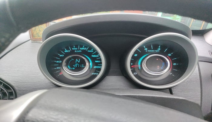 2016 Mahindra XUV500 W10, Diesel, Manual, 49,713 km, interior