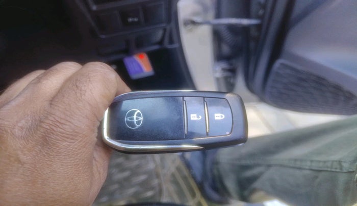 2017 Toyota Innova Crysta 2.8 ZX AT 7 STR, Diesel, Automatic, 1,26,090 km, interior