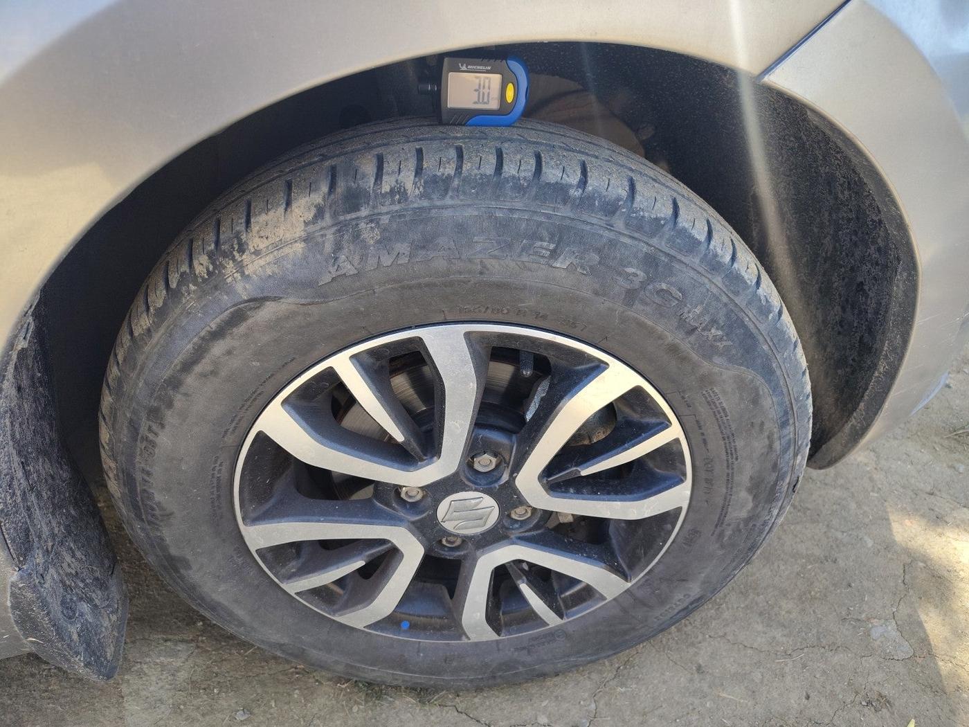 2022 Maruti Dzire VXI, Petrol, Manual, 26,712 km, tyre