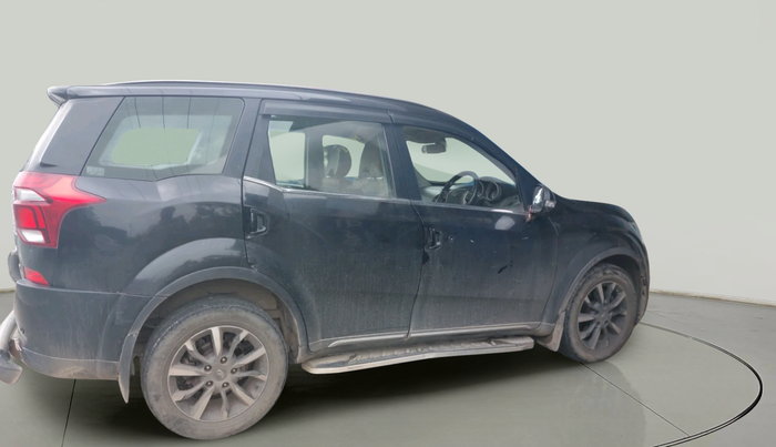 2020 Mahindra XUV500 W11, Diesel, Manual, 88,246 km, exterior