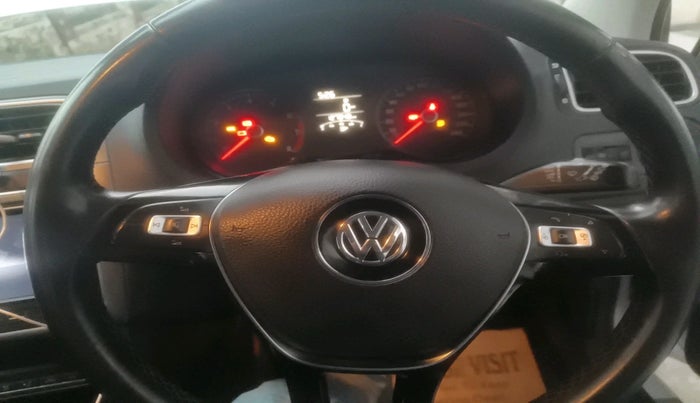 2020 Volkswagen Polo HIGHLINE PLUS 1.0, Petrol, Manual, 1,27,948 km, interior