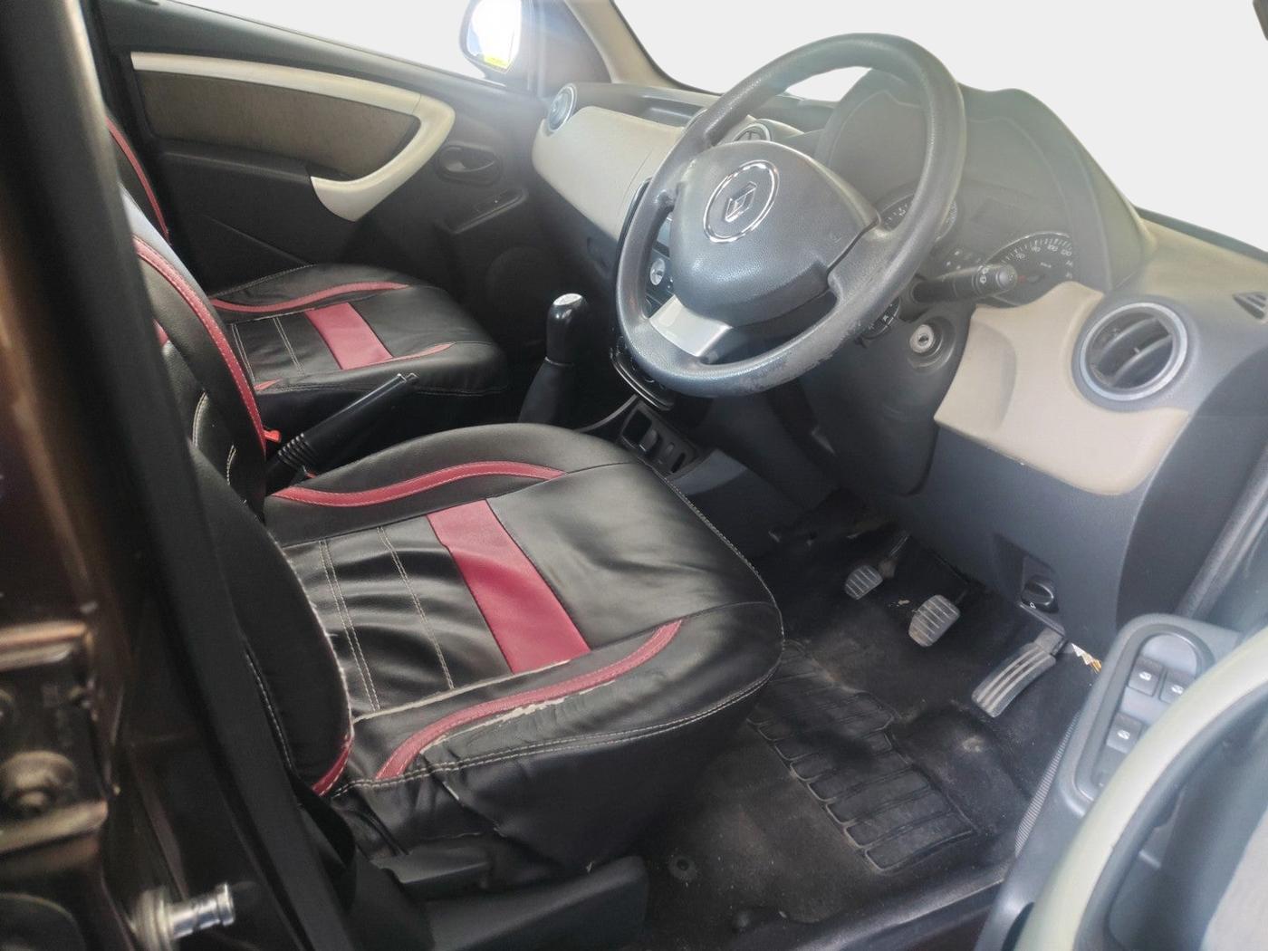 2014 Renault Duster 85 PS RXL DIESEL, Diesel, Manual, 1,54,380 km, interior