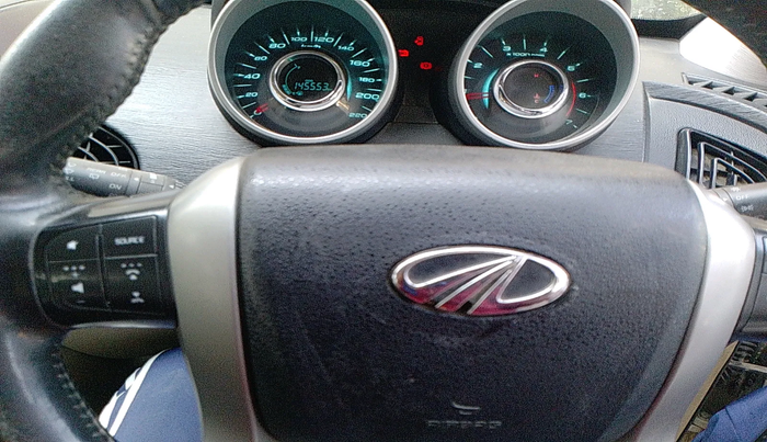 2016 Mahindra XUV500 W10, Diesel, Manual, 14,553 km, interior