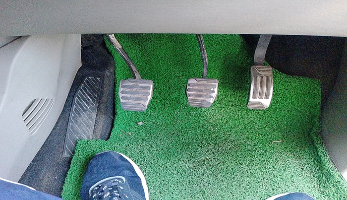 2016 Mahindra XUV500 W10, Diesel, Manual, 14,553 km, interior