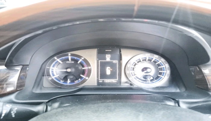 2016 Toyota Innova Crysta 2.8 ZX AT 7 STR, Diesel, Automatic, 1,25,370 km, interior