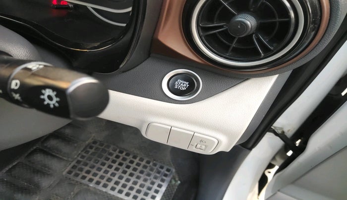 2022 Hyundai AURA SX 1.2, Petrol, Manual, 34,798 km, interior