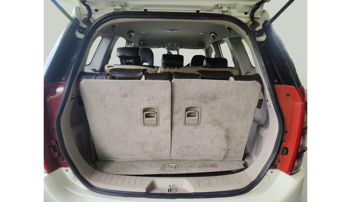 2016 Mahindra XUV500 W6, Diesel, Manual, 98,372 km, exterior