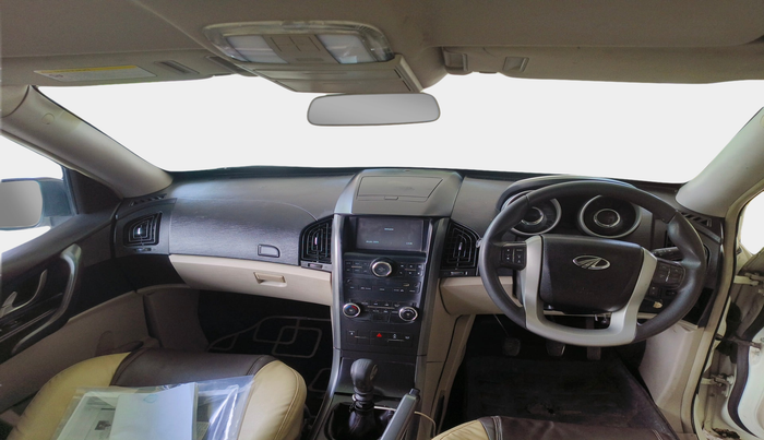 2016 Mahindra XUV500 W6, Diesel, Manual, 98,372 km, interior