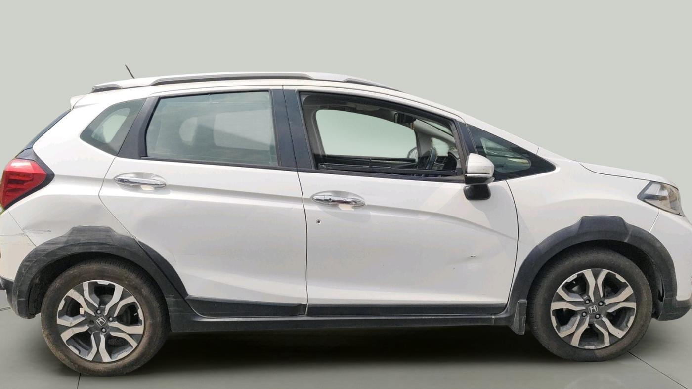 2017 Honda WR-V 1.5L I-DTEC VX MT, Diesel, Manual, 1,30,029 km, exterior