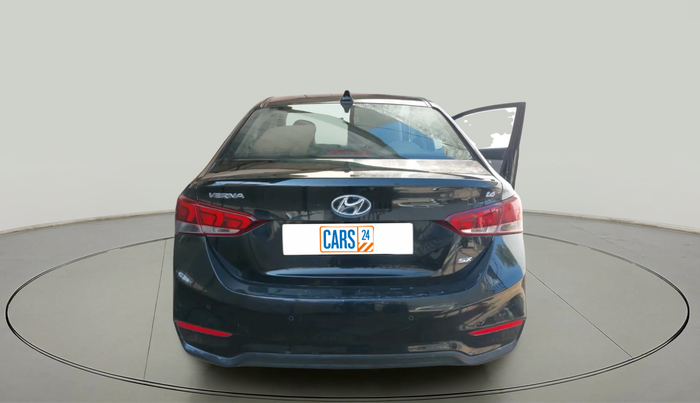 2018 Hyundai Verna 1.6 VTVT SX, Petrol, Manual, 62,412 km, exterior