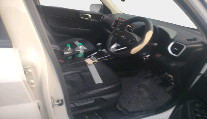2019 Hyundai VENUE SX 1.0 TURBO, Petrol, Manual, 52,150 km, interior