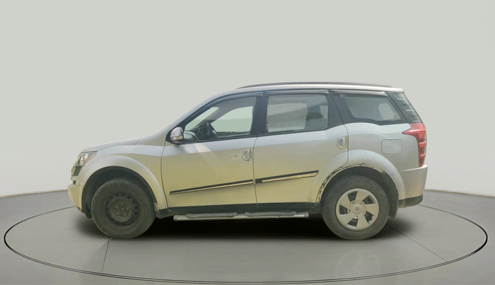 2015 Mahindra XUV500 W6, Diesel, Manual, 96,061 km, exterior