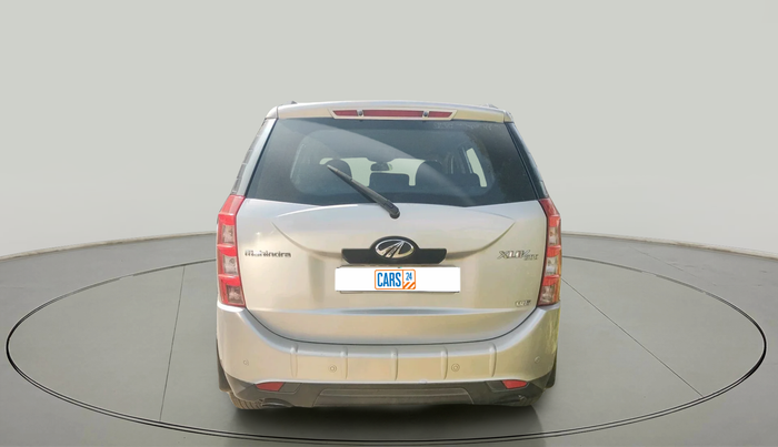 2015 Mahindra XUV500 W6, Diesel, Manual, 96,061 km, exterior