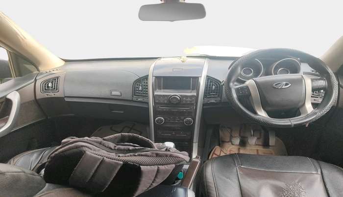 2015 Mahindra XUV500 W6, Diesel, Manual, 96,061 km, interior