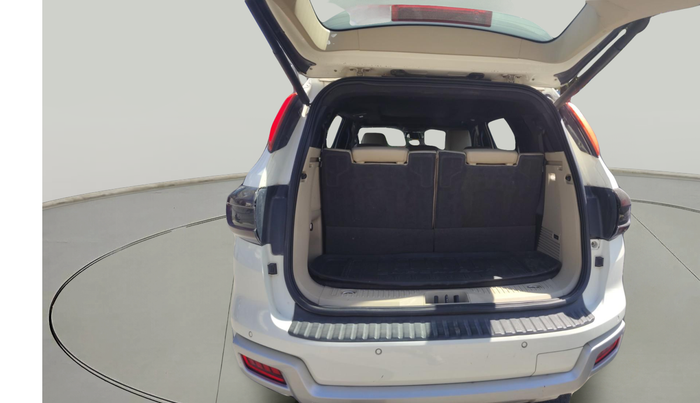 2017 Ford Endeavour TITANIUM 3.2 4X4 AT, Diesel, Automatic, 98,015 km, exterior