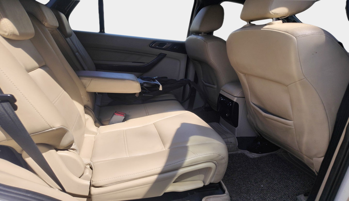 2017 Ford Endeavour TITANIUM 3.2 4X4 AT, Diesel, Automatic, 98,015 km, interior