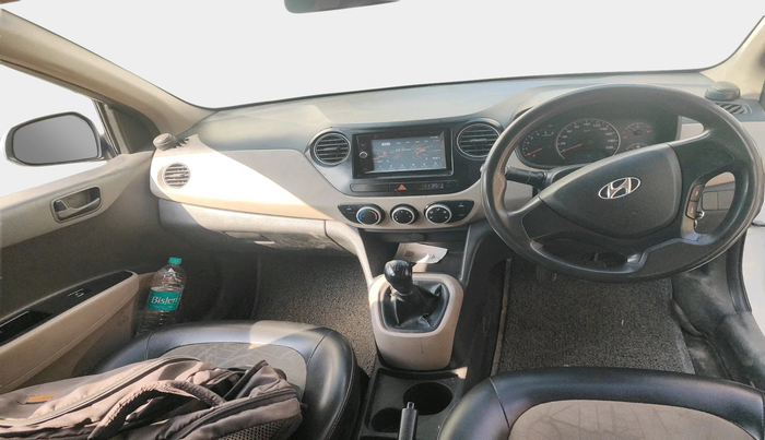 2015 Hyundai Grand i10 MAGNA 1.1 CRDI, Diesel, Manual, 1,49,718 km, interior