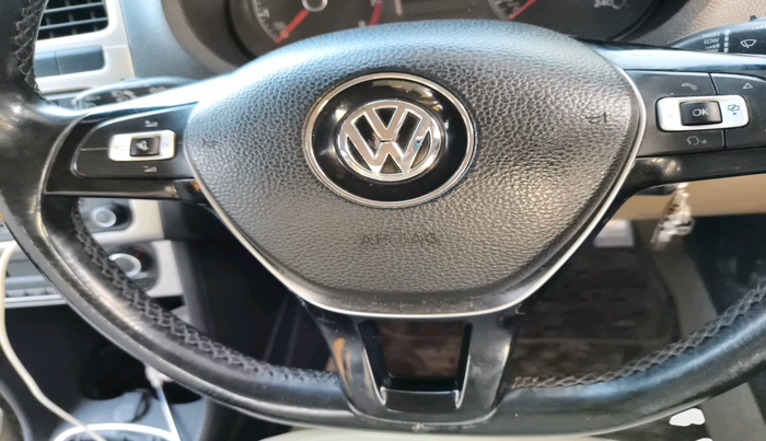 2016 Volkswagen Ameo HIGHLINE1.2L, Petrol, Manual, 91,733 km, interior