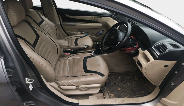 2016 Maruti Ciaz VDI+ SHVS, Diesel, Manual, 2,03,404 km, interior