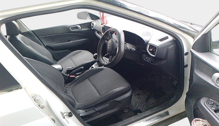2021 Hyundai VENUE SX 1.0 (O) TURBO, Petrol, Manual, 50,373 km, interior