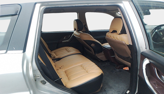 2013 Mahindra XUV500 W6, Diesel, Manual, 91,176 km, interior