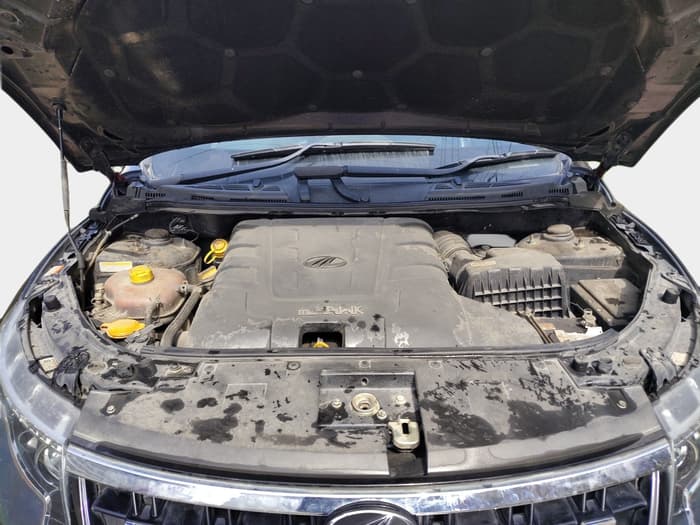 2019 Mahindra XUV500 W7, Diesel, Manual, 78,455 km, exterior