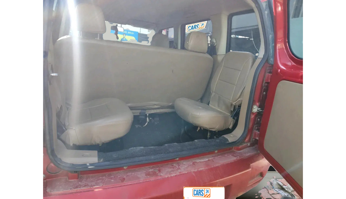 2016 Mahindra TUV300 T4 PLUS, Diesel, Manual, 51,739 km, exterior