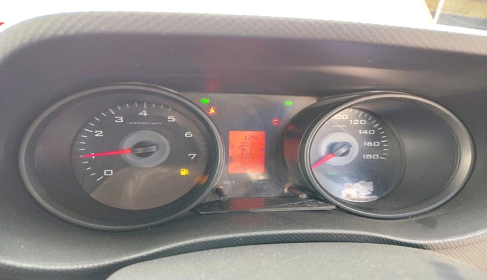 2016 Mahindra TUV300 T4 PLUS, Diesel, Manual, 51,739 km, interior