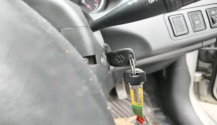 2011 Maruti Swift VXI, Petrol, Manual, 76,640 km, interior