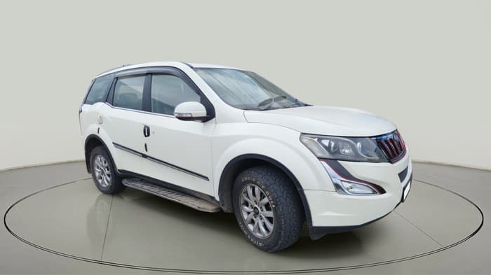 2017 Mahindra XUV500 W10, Diesel, Manual, 1,25,881 km, exterior