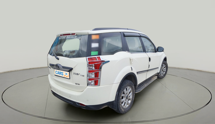 2017 Mahindra XUV500 W10, Diesel, Manual, 1,25,881 km, exterior