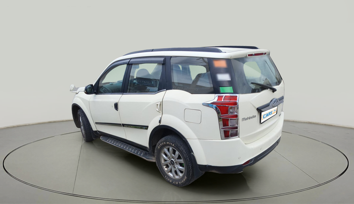 2017 Mahindra XUV500 W10, Diesel, Manual, 1,25,881 km, exterior