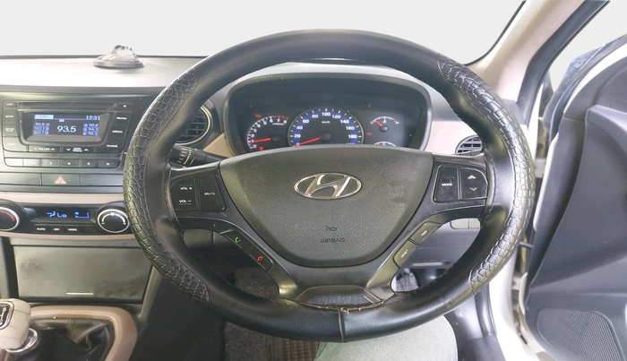 2014 Hyundai Xcent SX 1.2, Petrol, Manual, 1,01,012 km, interior