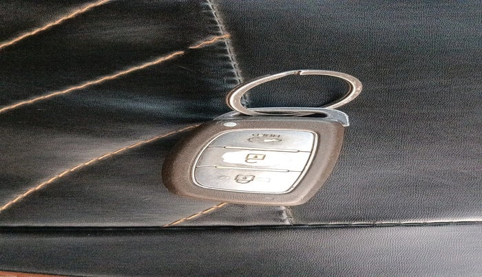 2015 Hyundai i20 Active 1.2 SX, Petrol, Manual, 1,20,100 km, interior