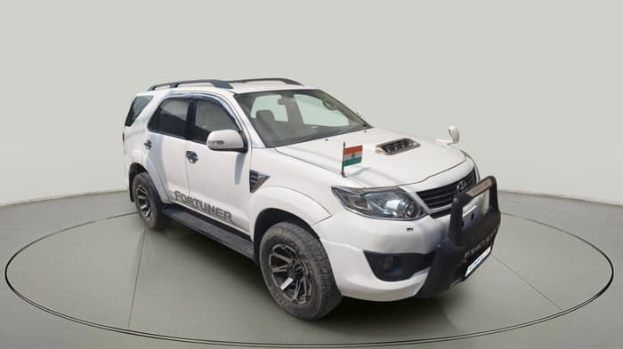 2014 Toyota Fortuner 3.0 4X2 MT, Diesel, Manual, 63,240 km, exterior