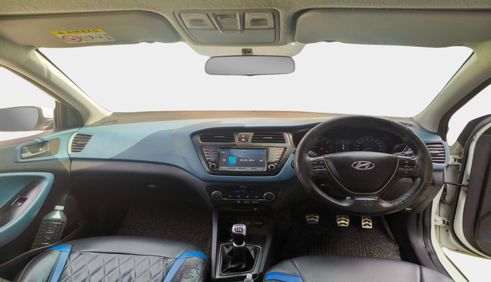 2015 Hyundai i20 Active 1.2 SX, Petrol, Manual, 63,600 km, interior