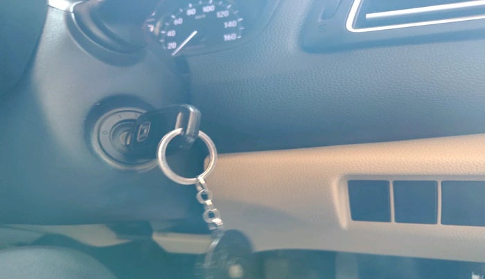 2018 Honda Amaze 1.2L I-VTEC S, Petrol, Manual, 56,082 km, interior