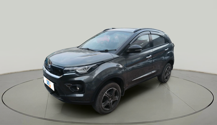 2023 Tata NEXON XM PLUS SUNROOF PETROL, Petrol, Manual, 18,135 km, exterior
