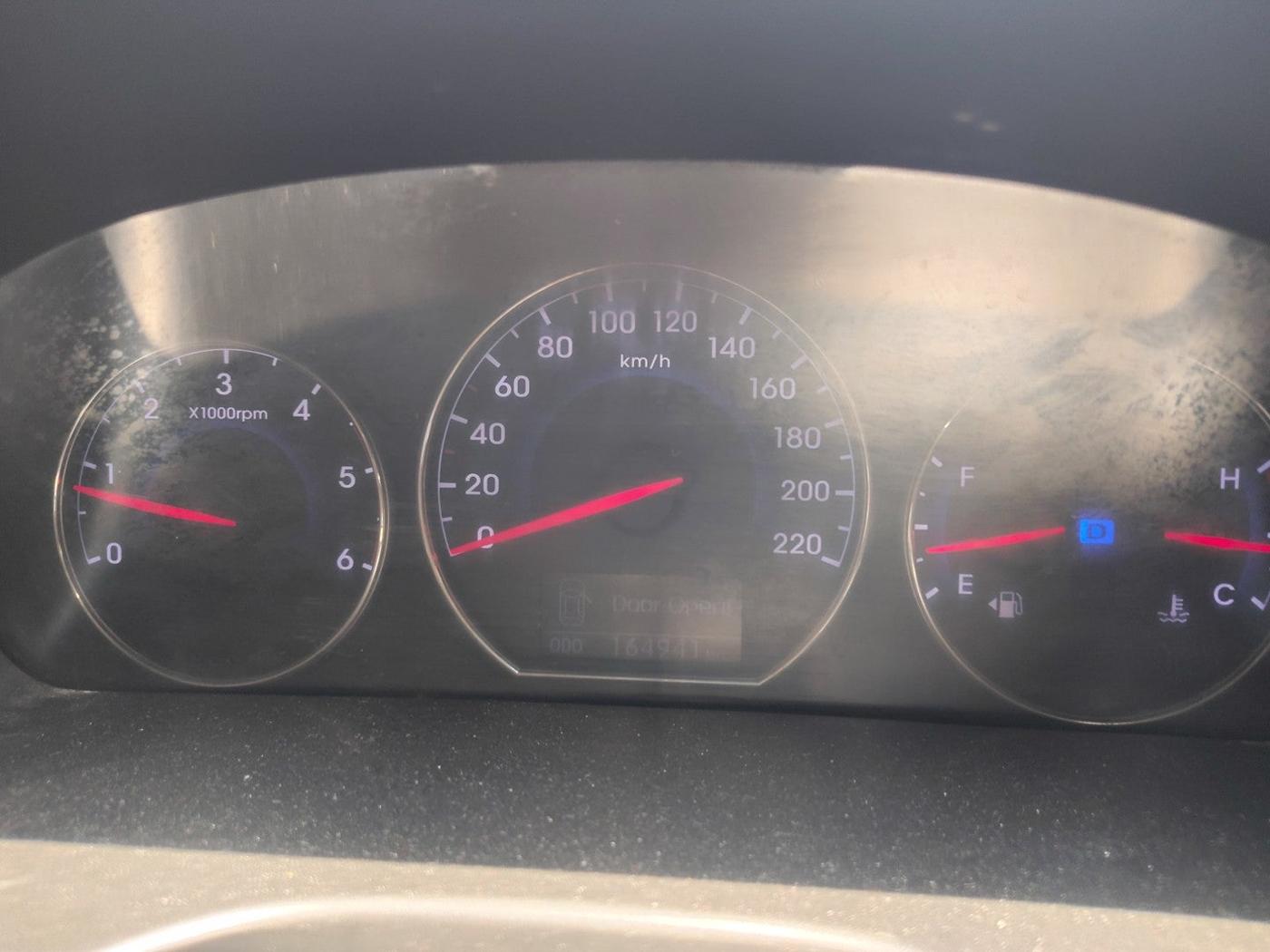 2011 Hyundai Santa Fe 4 WD AT, Diesel, Automatic, 1,64,941 km, interior