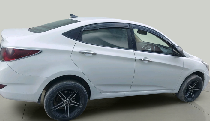 2014 Hyundai Verna FLUIDIC 1.6 CRDI EX, Diesel, Manual, 90,479 km, exterior