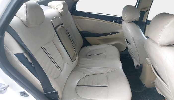 2014 Hyundai Verna FLUIDIC 1.6 CRDI EX, Diesel, Manual, 90,479 km, interior