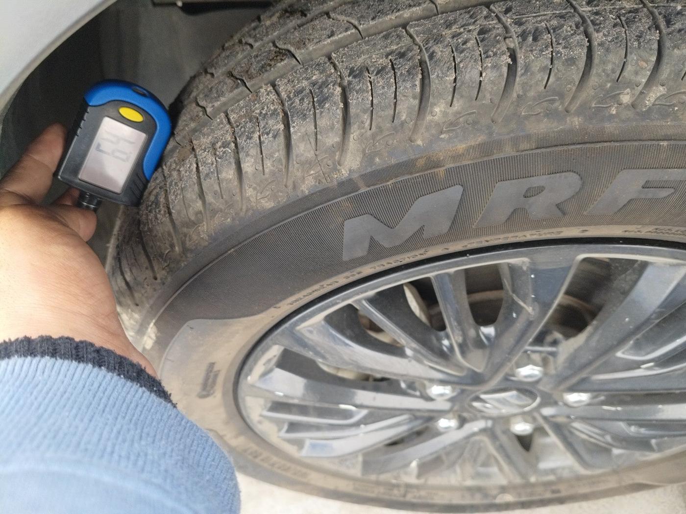 2019 Maruti XL6 ALPHA AT, Petrol, Automatic, 24,088 km, tyre