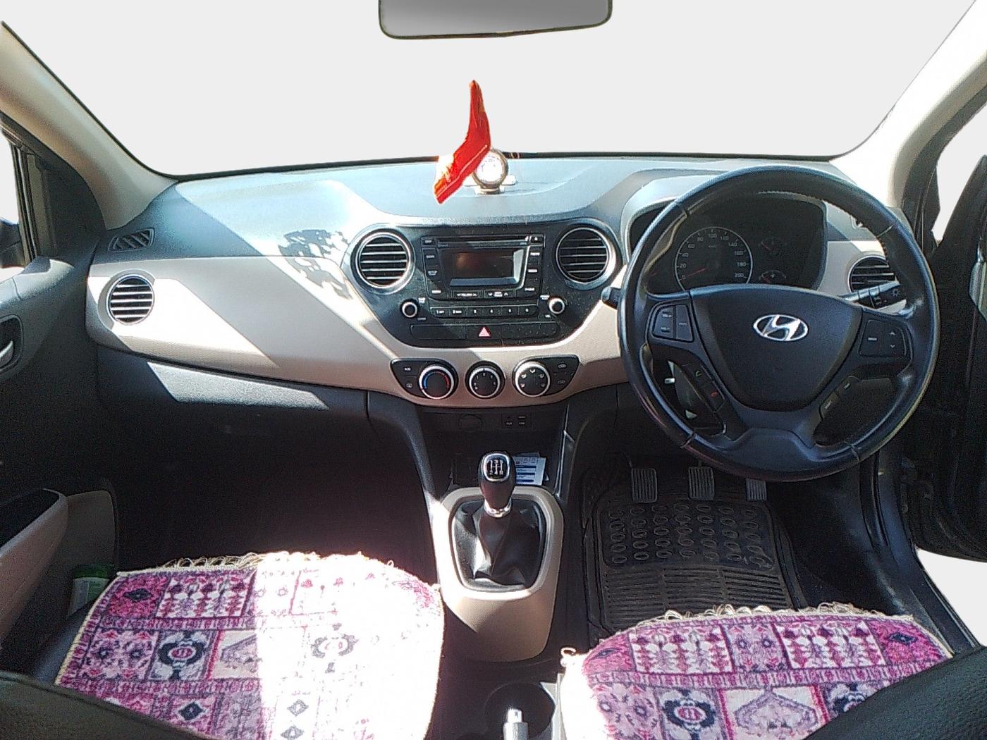2015 Hyundai Grand i10 ASTA 1.2 KAPPA VTVT, Petrol, Manual, 55,176 km, interior