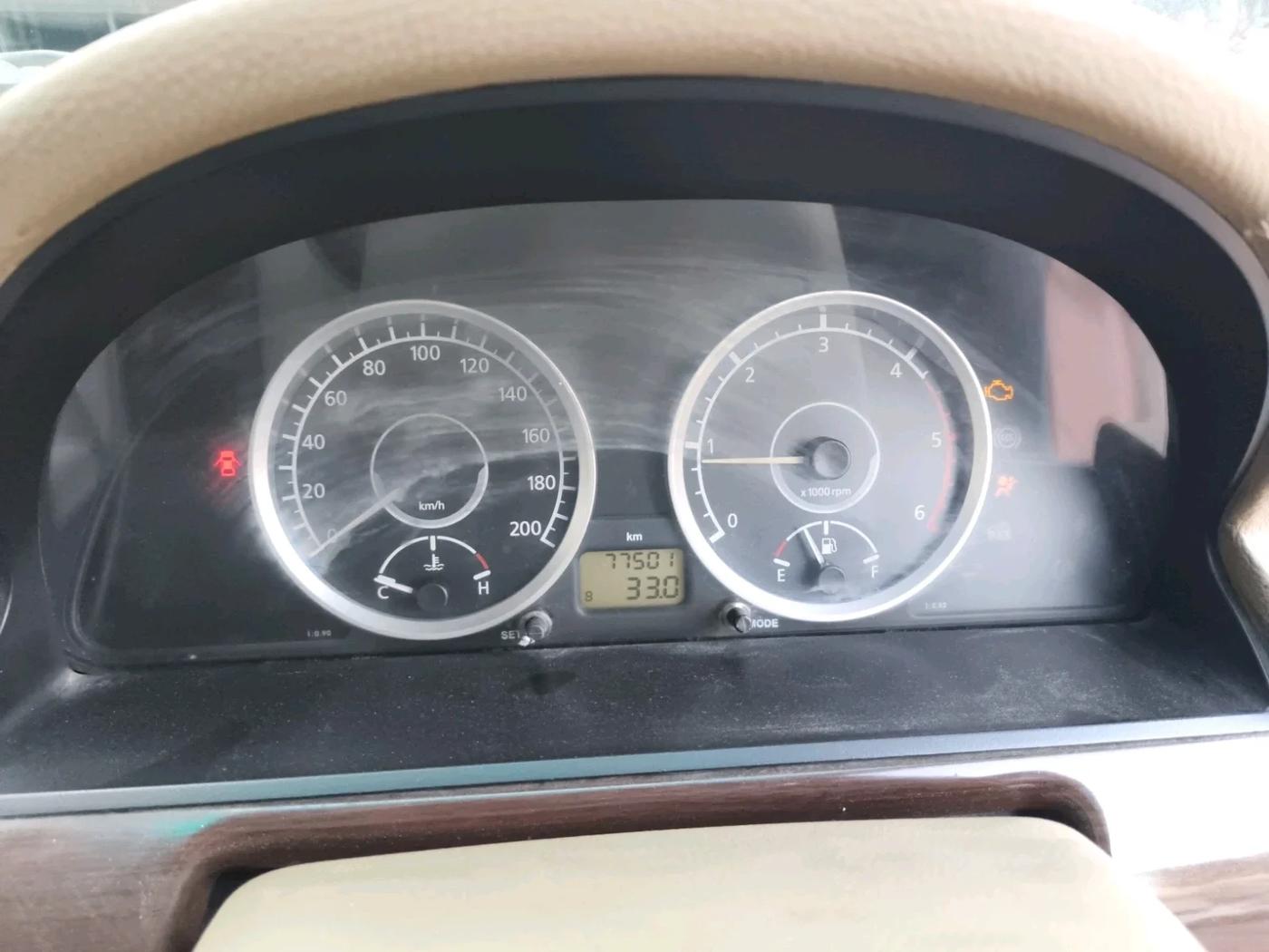 2014 Tata Safari Storme 2.2 VX 4X2, Diesel, Manual, 77,501 km, interior