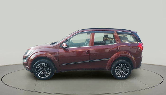 2018 Mahindra XUV500 W5, Diesel, Manual, 1,06,276 km, exterior