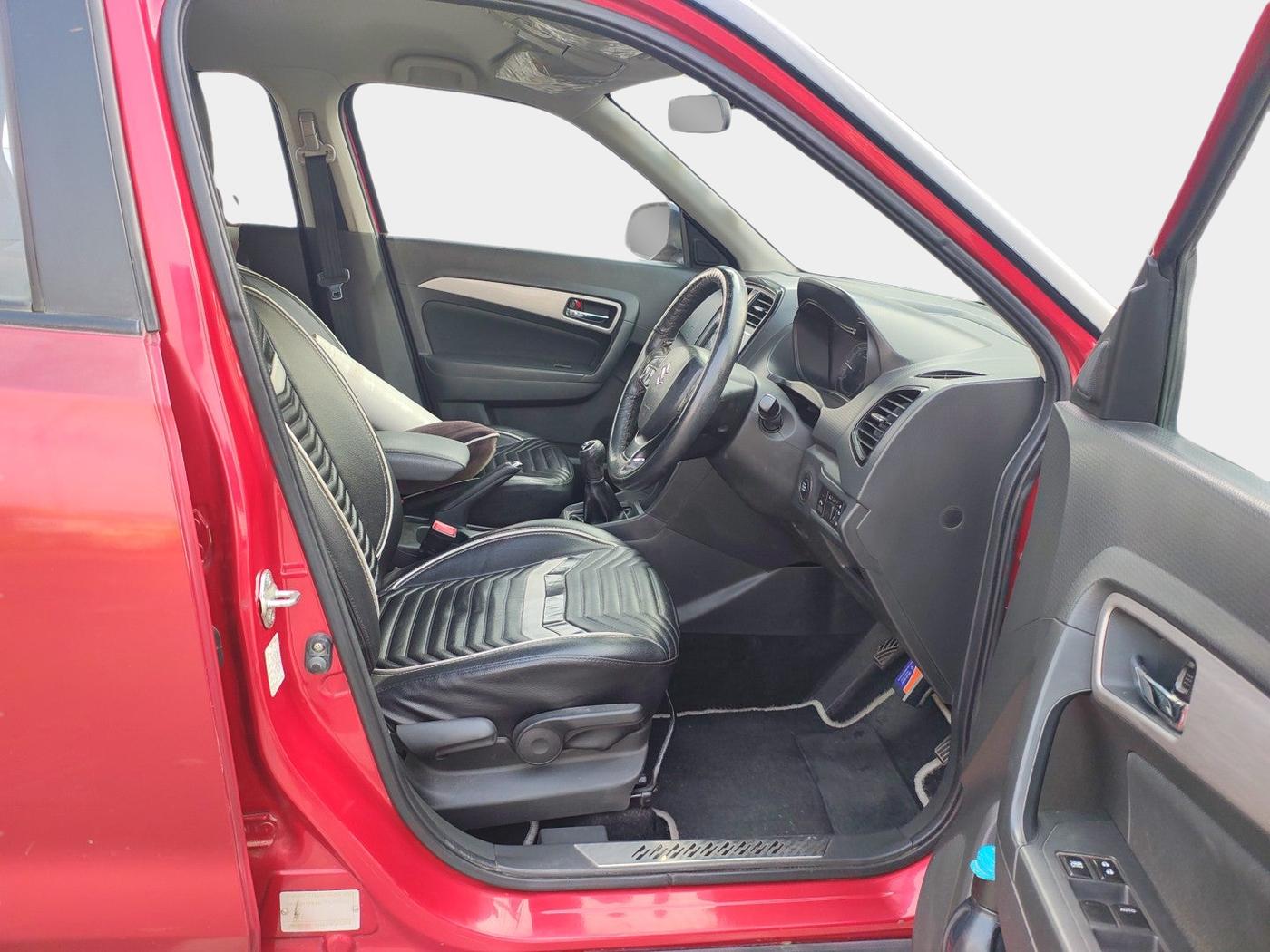 2016 Maruti Vitara Brezza ZDI PLUS DUAL TONE, Diesel, Manual, 91,421 km, interior