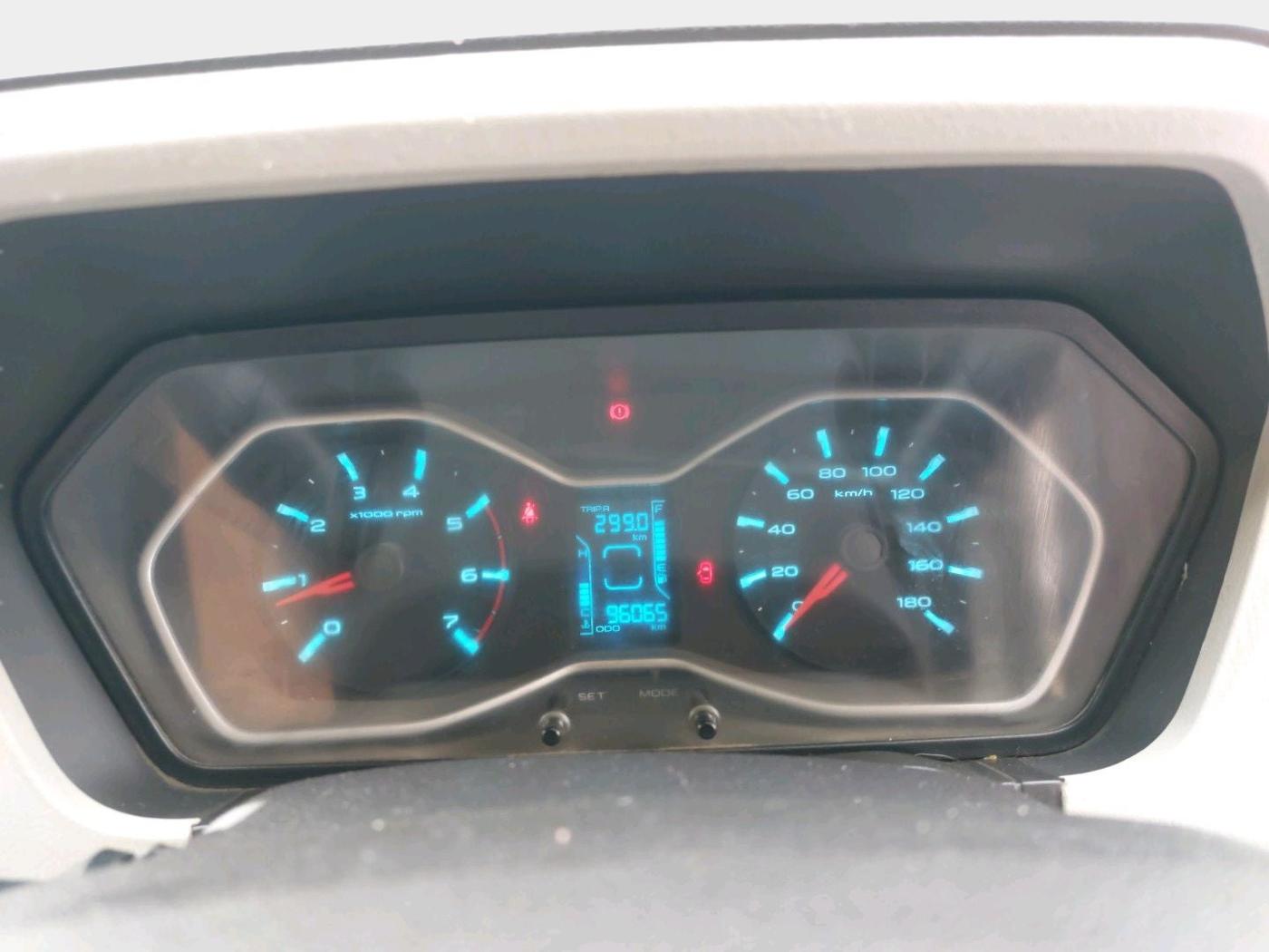 2016 Mahindra Scorpio S10, Diesel, Manual, 96,066 km, interior