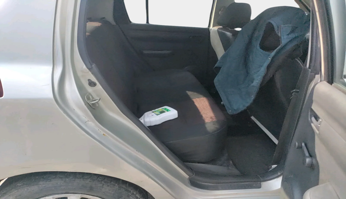 2011 Maruti Swift LXI, Petrol, Manual, 1,40,902 km, interior