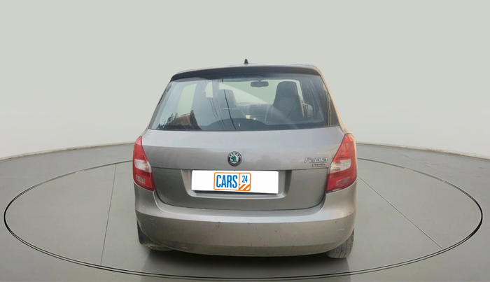 2011 Skoda Fabia AMBIENTE 1.2 MPI, Petrol, Manual, 1,31,107 km, exterior